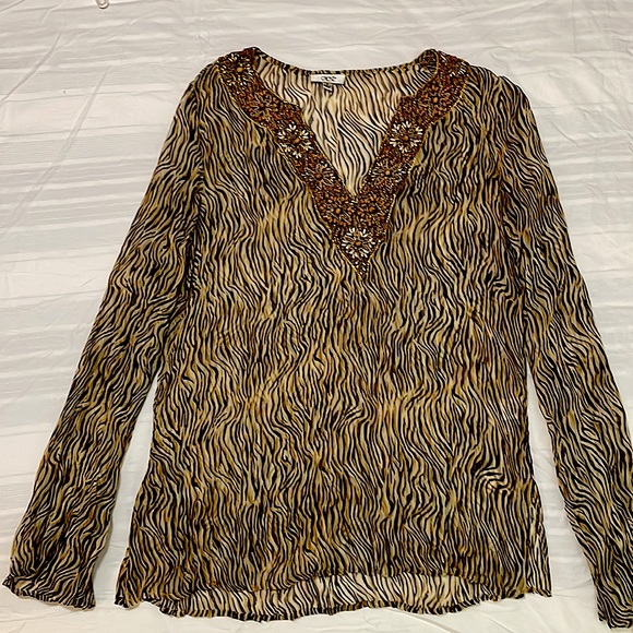 Cache sheer animal print tunic with beautiful beaded detail along v-neck. - Picture 3 of 6